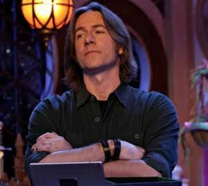 Visão Geral do Sistema: O artigo apresenta Daggerheart como o novo RPG de fantasia do Critical Role, posicionando-o como uma alternativa moderna a Dungeons & Dragons no mercado.